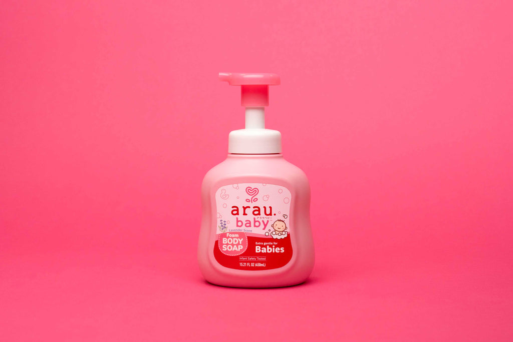 arau baby foam body soap pink background